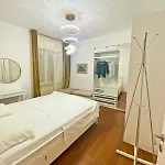 Casa Blanca - Terrace Lounge * Luino