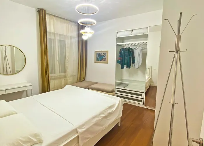 Casa Blanca - Terrace Lounge * Luino